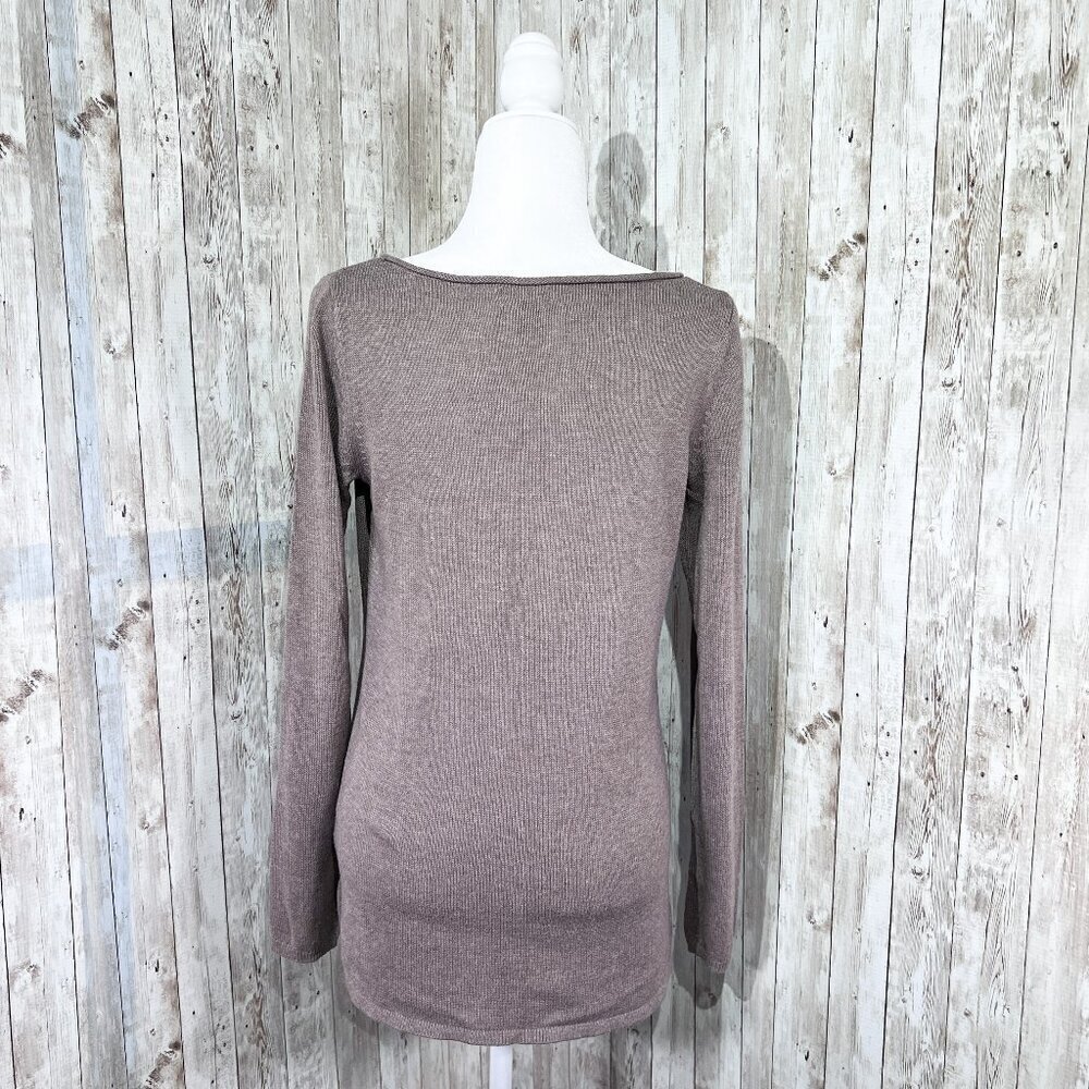 Women's Old Navy Long Sleeve Sweater | Brown | Scoop Neck Top | Size Medium - Picture 4 of 12